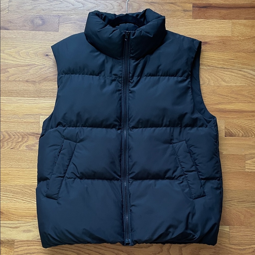GU Black Puffer Vest